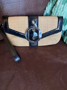 Ann Taylor Beige Woven Wristlet with Black Patent Trim